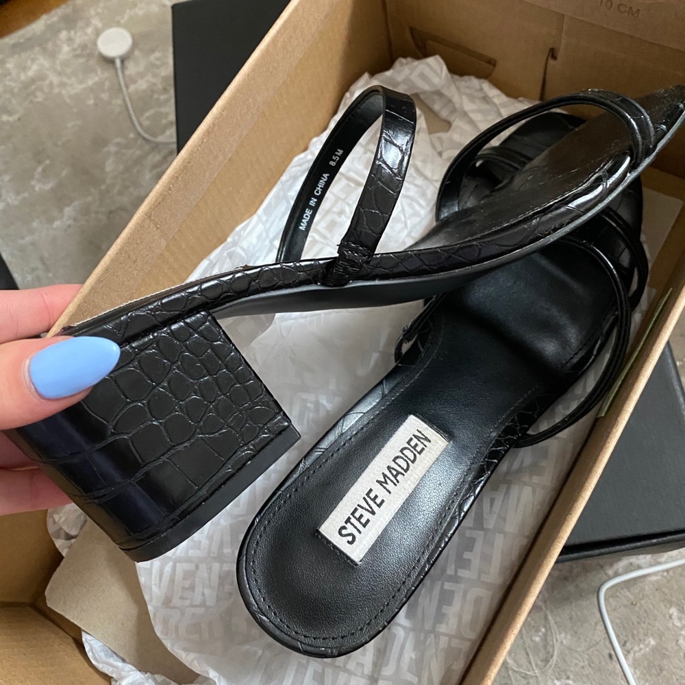 Steve Madden sandals